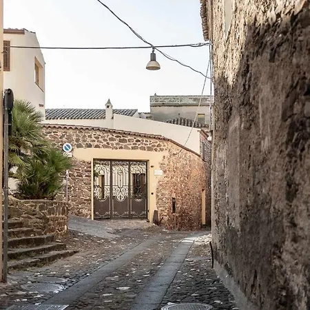 Domo Orise Alloggio In Pieno Centro-3